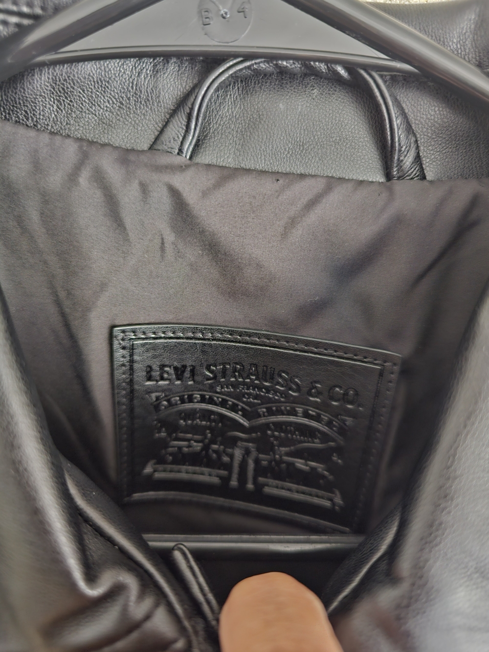 Levi's Black Faux Leather Jacket - Picture 3 of 4